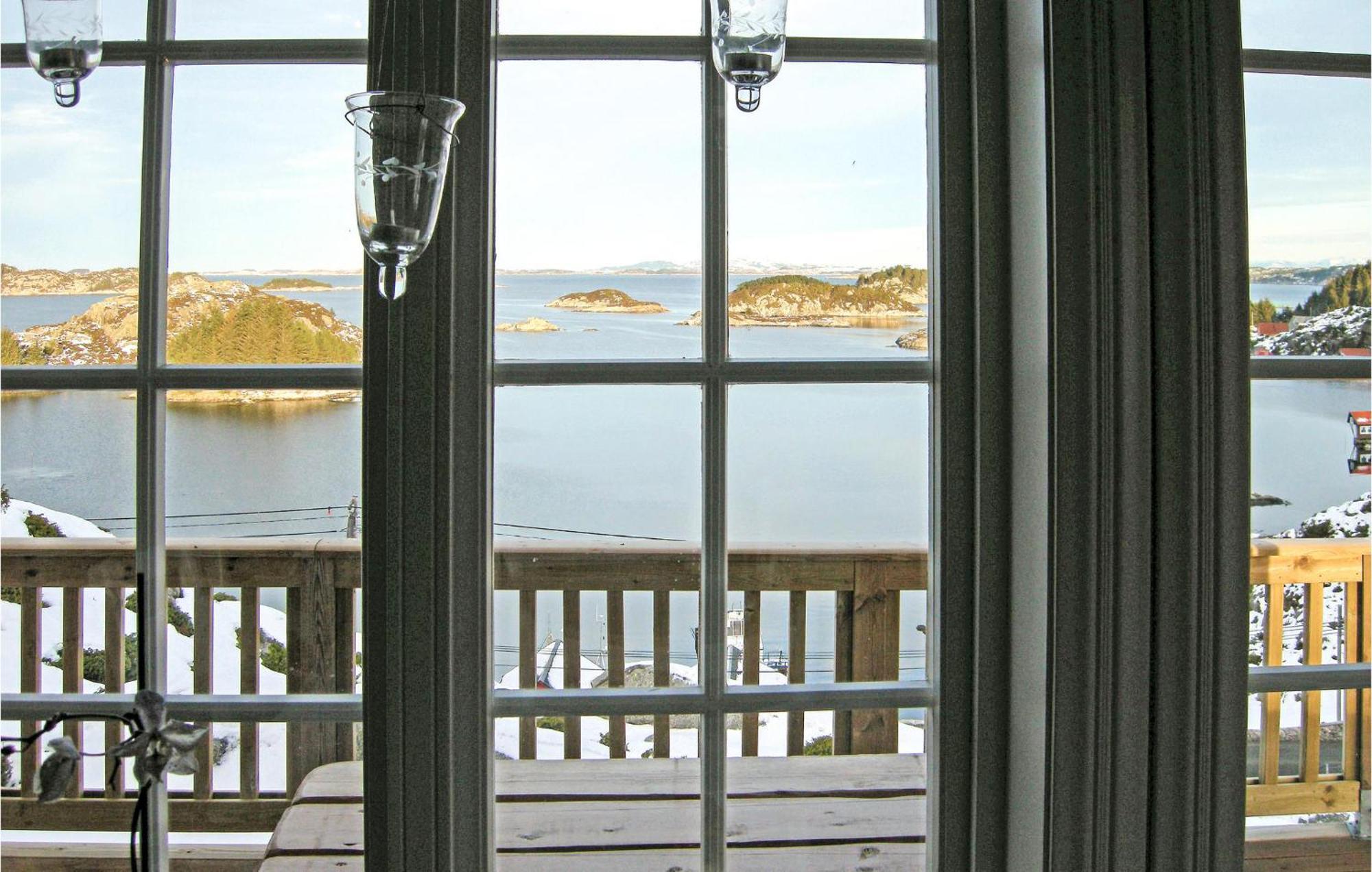 Gorgeous Home In Bekkjarvik With Wifi Exterior photo